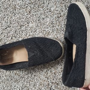 Tom's slip-ons